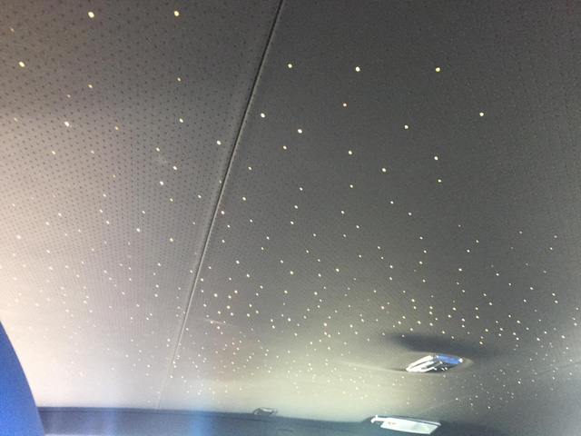 Siêu phẩm Rolls-Royce Wraith Black Badge đầu tiên về Việt Nam